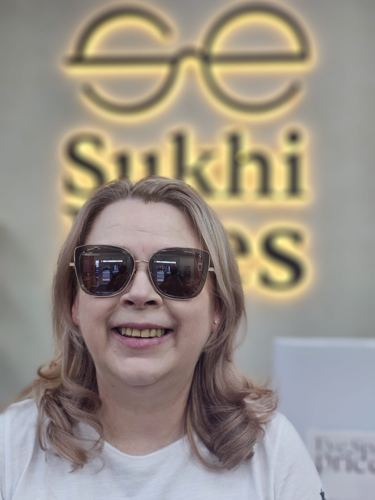 Happy Sukhi Eyes customer